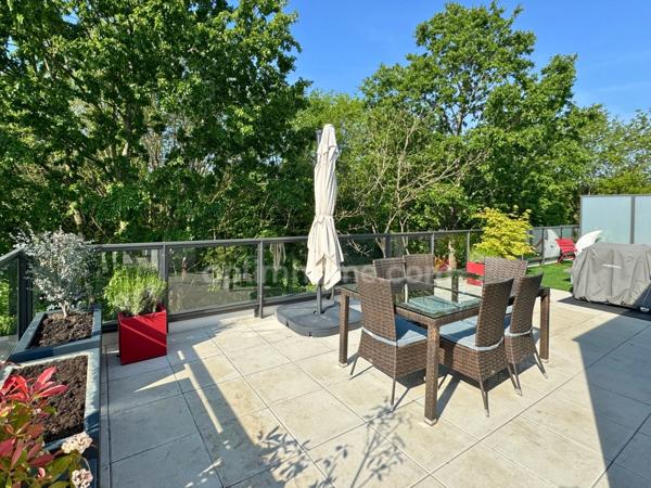 Duplex d’exception avec terrasses au dernier étage – Proche gare et commodités