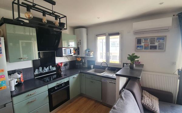 Appartement à vendre    3 pièces • 63,30 m2 Brie-Comte-Robert