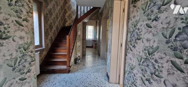 MAISON DE VILLE AVEC JARDIN ET GARAGE SITUEE SUR WAVRIN 