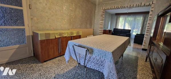 MAISON DE VILLE AVEC JARDIN ET GARAGE SITUEE SUR WAVRIN 