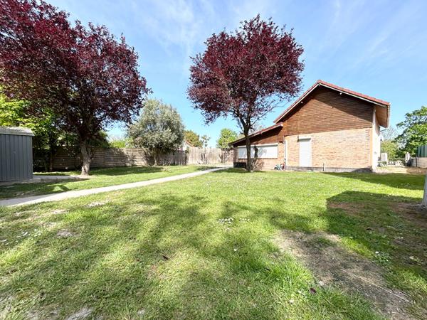 Maison Carrieres Sous Poissy 5 pièce(s) 107 m2 €452 000 ** - Référence 9152