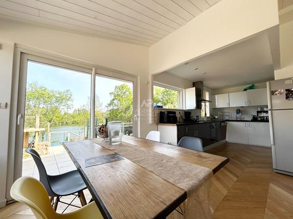 Maison Carrieres Sous Poissy 5 pièce(s) 107 m2 €452 000 ** - Référence 9152