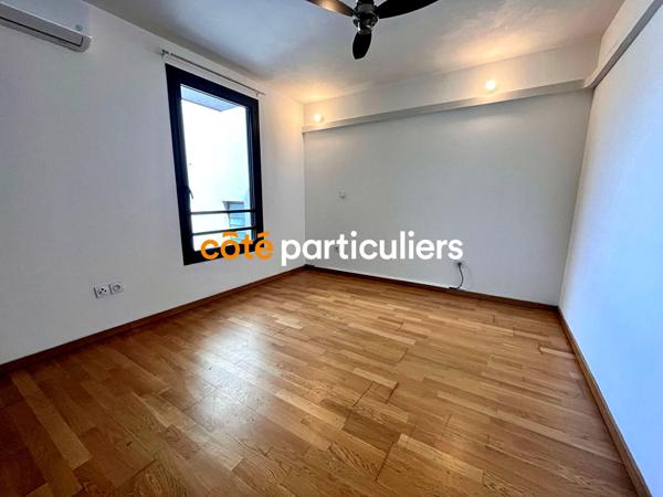 Vente Appartement80 m² - 3 Pièces - SAINT PIERRE (97410)