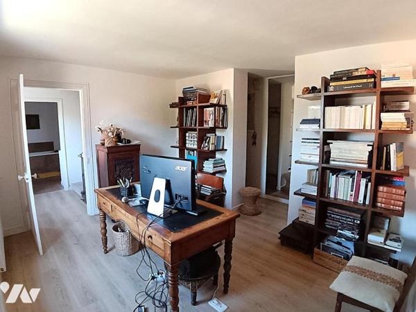 MONTELIMAR Maison rénovée 133 m2 avec jardin et piscine