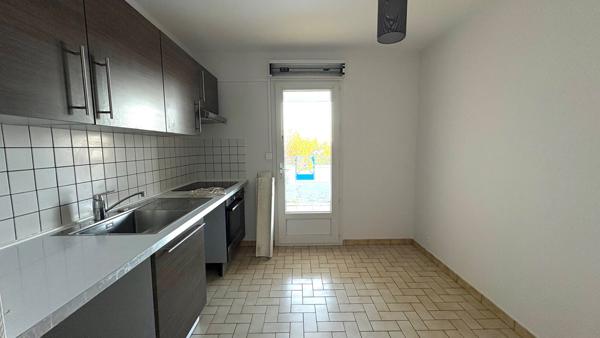 NIORT - appartement T3 avec terrasse et garage