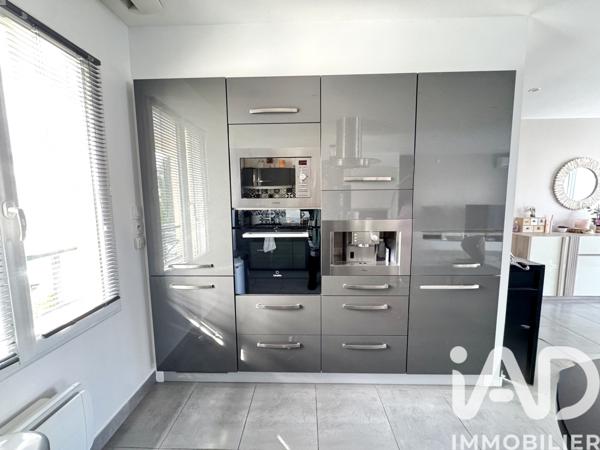 Maison à vendre 8 pièces 168 m² Saint-Brice-sous-Forêt