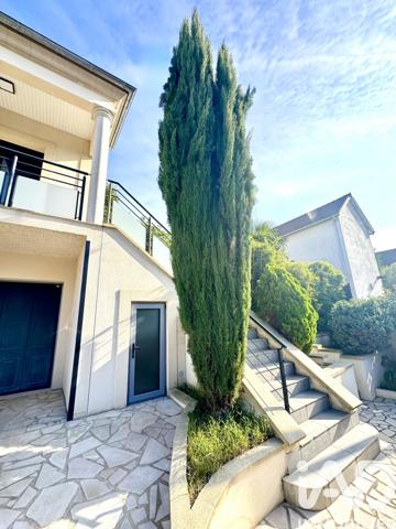 Maison à vendre 8 pièces 168 m² Saint-Brice-sous-Forêt