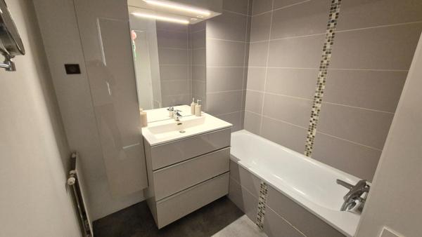 Appartement Eybens 4 pièce(s) 88.6 m2