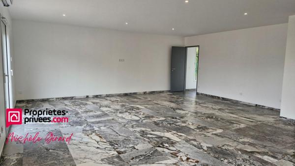 VOUGY  -  VILLA AVEC  TERRAIN CLOS