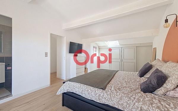 Appartement à vendre    3 pièces • 95 m2 La Seyne-sur-Mer