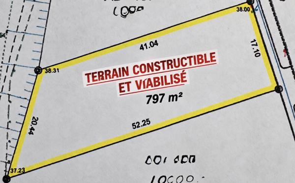 Terrain
        
        - 797 m² 35 000 € *