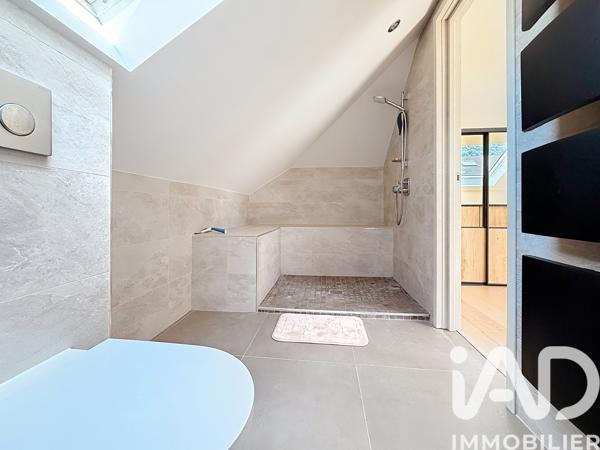 Maison à vendre 6 pièces 120 m² Divonne-les-Bains