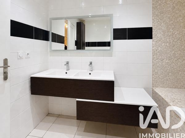 Maison à vendre 6 pièces 120 m² Divonne-les-Bains