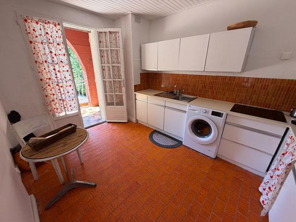 Exclusivité - Maison 7 pièces avec piscine à vendre à Luynes