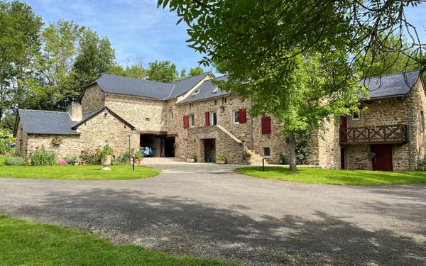 Maison à vendre    5 pièces •  La Salvetat-Peyralès