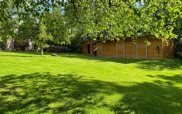 Maison à vendre    5 pièces •  La Salvetat-Peyralès