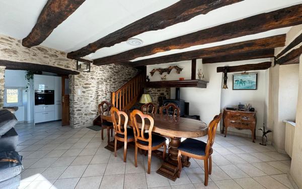 Maison à vendre    5 pièces •  La Salvetat-Peyralès