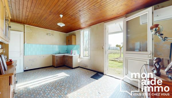 Belle maison en pierre de 200m² + grenier et garages sur 7000m² de terrain