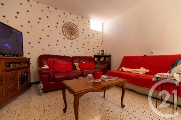 Immeuble à vendre  265,27 m 2   SERVIAN  - 34