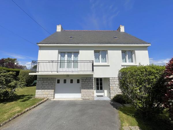 A proximité du Golfe du Morbihan MAISON REGIONALE 4 chambres à Vendre