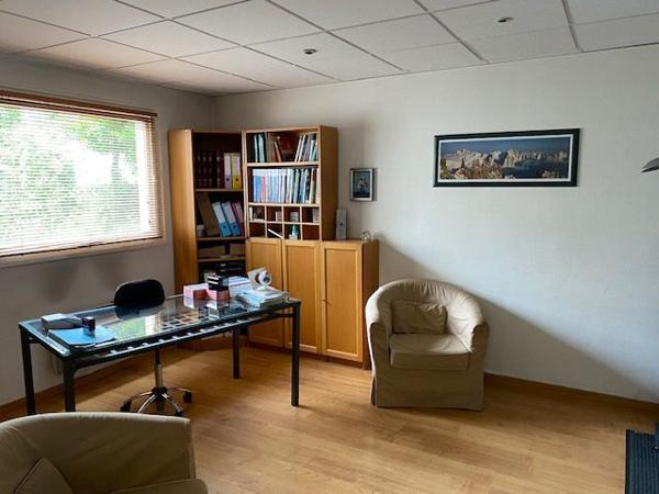 Idéal pour investissement : bureaux situés dans le centre-ville de VANNES