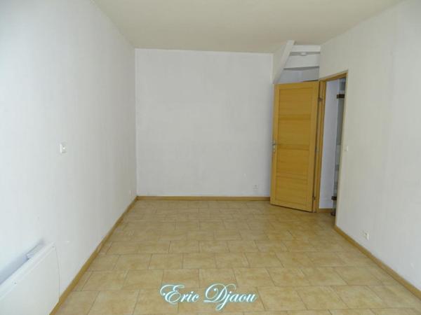 Maison de village Thenon 3 pièce(s) 79 m2