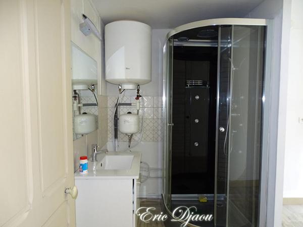 Maison de village Thenon 3 pièce(s) 79 m2