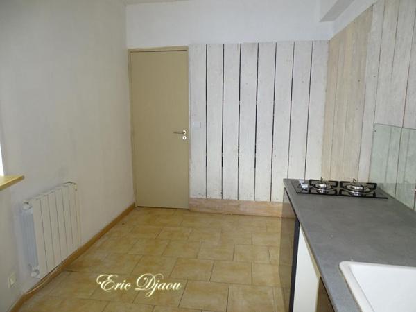 Maison de village Thenon 3 pièce(s) 79 m2