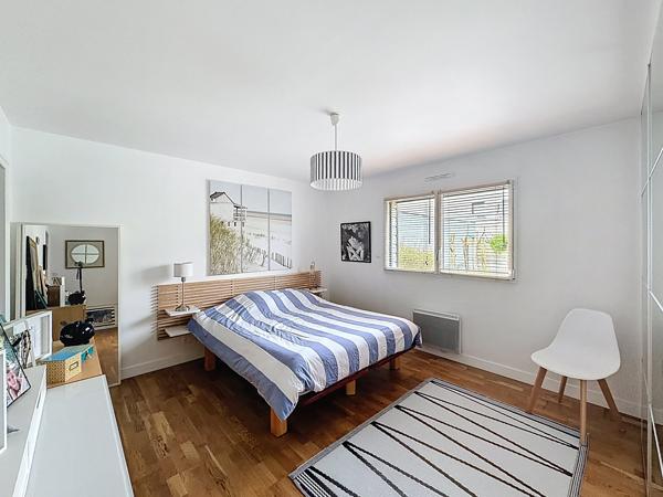 Maison
         4 pièces
        - 94 m² 296 000 € *