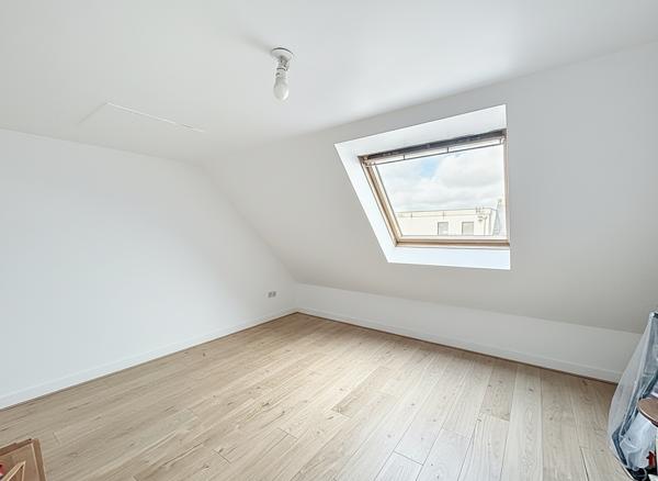 Maison
         4 pièces
        - 94 m² 296 000 € *