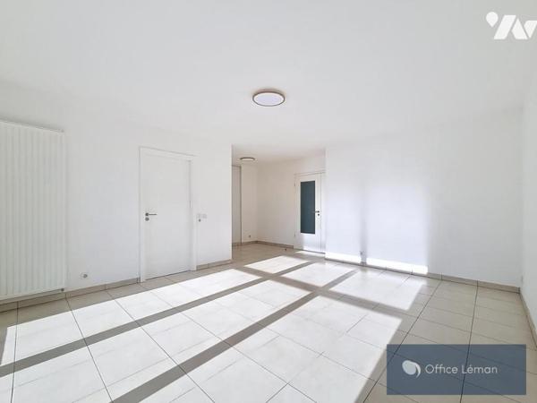 Appartement de type 4 dans résidence récente