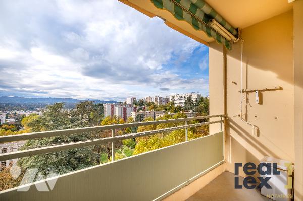 Lyon 5ème – T4 de 66,70m² au dernier étage avec balcon et vue panoramique
