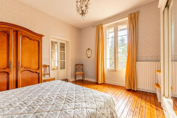 Elégante maison bourgeoise dans son parc remarquable