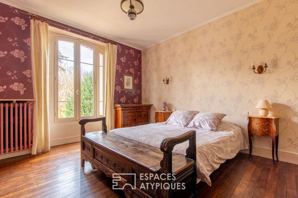 Elégante maison bourgeoise dans son parc remarquable