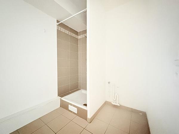 Appartement Nanterre 1 pièce(s) 33.4 m2