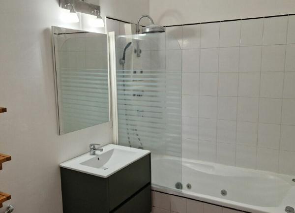 Maison à vendre    3 pièces • 60,97 m2 Créteil