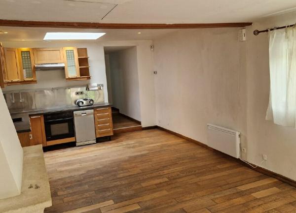 Maison à vendre    3 pièces • 60,97 m2 Créteil