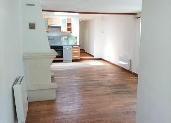 Maison à vendre    3 pièces • 60,97 m2 Créteil