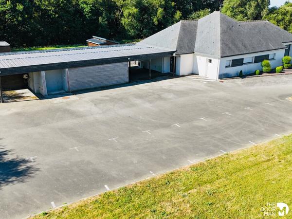 Bureau - À vendre - 200 m² - TREVE | The Door Man