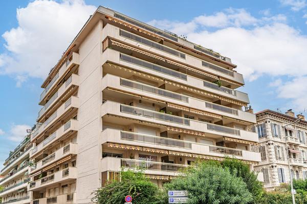 A VENDRE - NICE CENTRE / MUSICIENS : Grand 3 pièces de 85 m2, terrasse