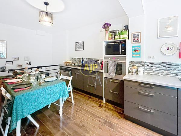 Appartement à vendre Bordeaux - 3 pièces, 68m² avec 2 chambre(s) à 295 000€ - AJP Immobilier Bordeaux Nansouty