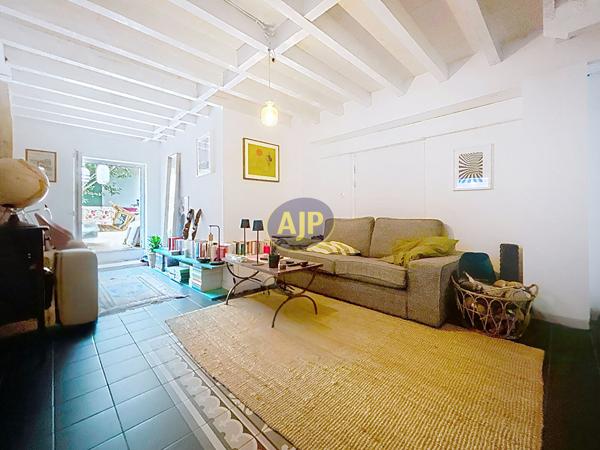 Appartement à vendre Bordeaux - 3 pièces, 68m² avec 2 chambre(s) à 295 000€ - AJP Immobilier Bordeaux Nansouty