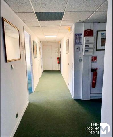 Bureau - À louer - 120 m² - RAMBOUILLET | The Door Man