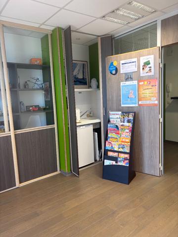 VANNES OUEST - BUREAUX PROFESSIONNELS -LOCAL PRET A L'EMPLOI
