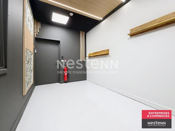 Espace professionnel composé de 2 bureaux en centre ville d'environ 26,51 m2 complété  d'espaces communs partagés