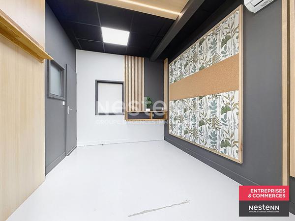 Espace professionnel composé de 2 bureaux en centre ville d'environ 26,51 m2 complété  d'espaces communs partagés