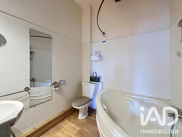 Hôtel  à vendre 700 m² Tavel