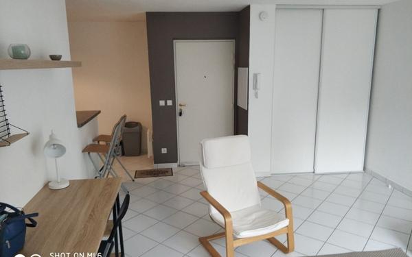 Appartement à vendre    2 pièces •  Bordeaux
