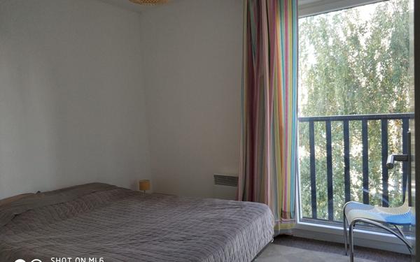 Appartement à vendre    2 pièces •  Bordeaux