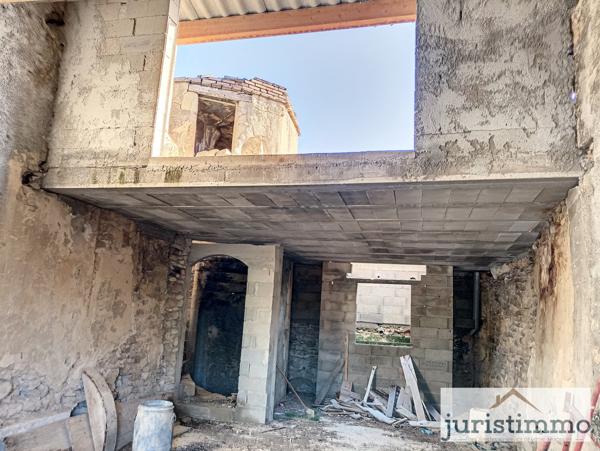 Bollène (84500) Immeuble de Caractère au Cœur de la Ville avec Terrasse et Potentiel